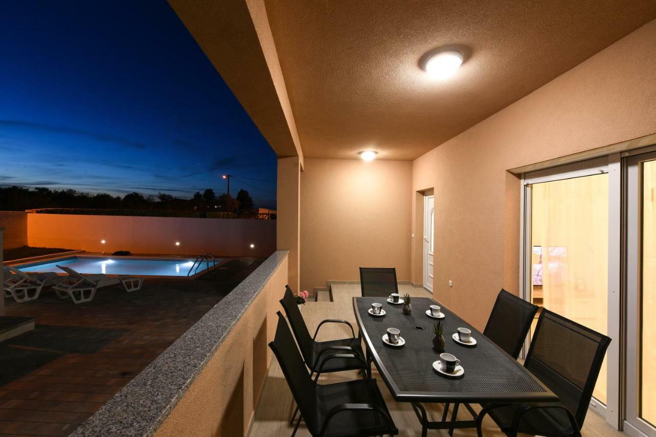 Holiday Home Luka Zadar Zewnętrze zdjęcie