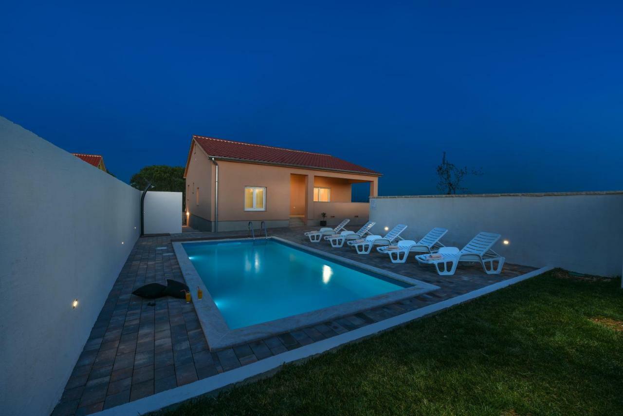 Holiday Home Luka Zadar Zewnętrze zdjęcie